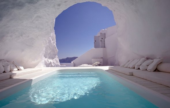 The most luxurious Santorini